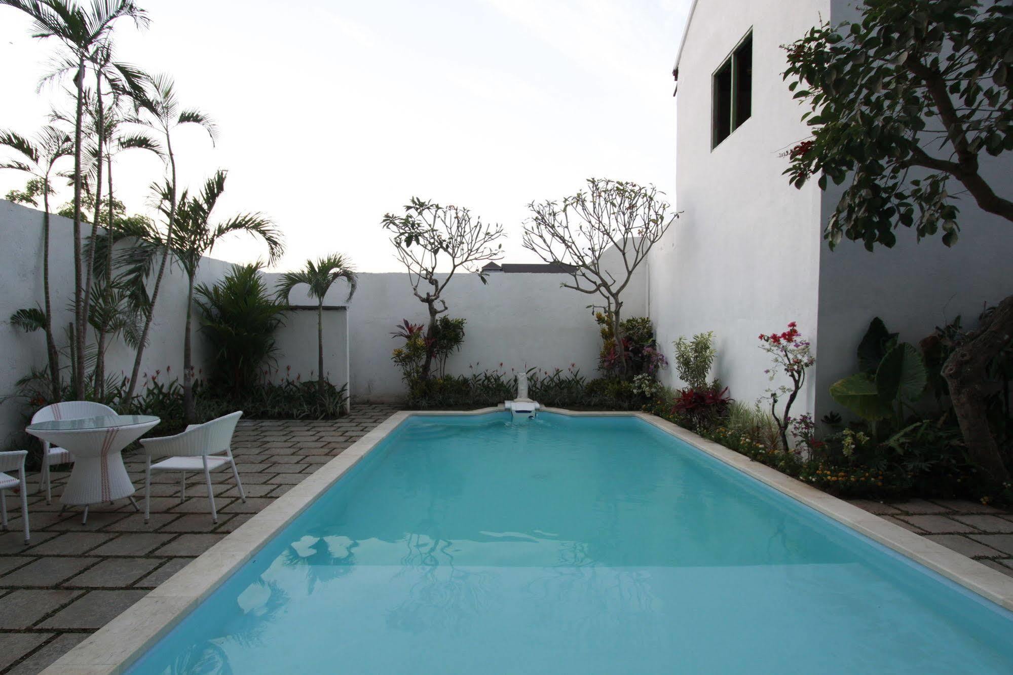 Spazzio Bali Hotel Kuta Lombok Eksteriør bilde